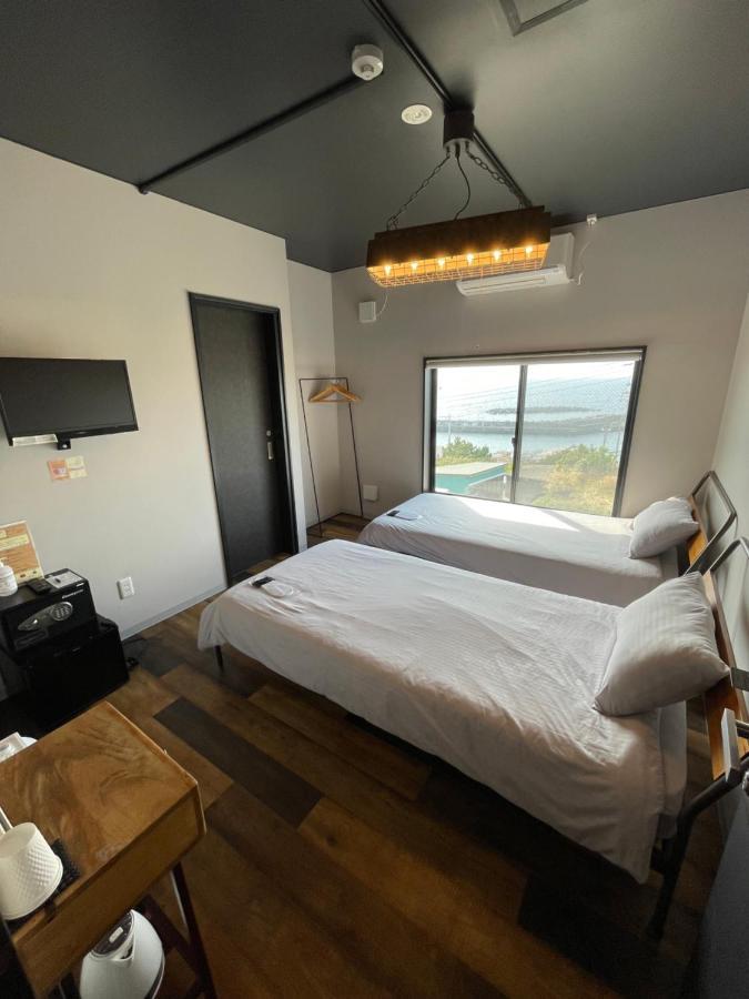 Отель Book Tea Bed Izuoshima Экстерьер фото